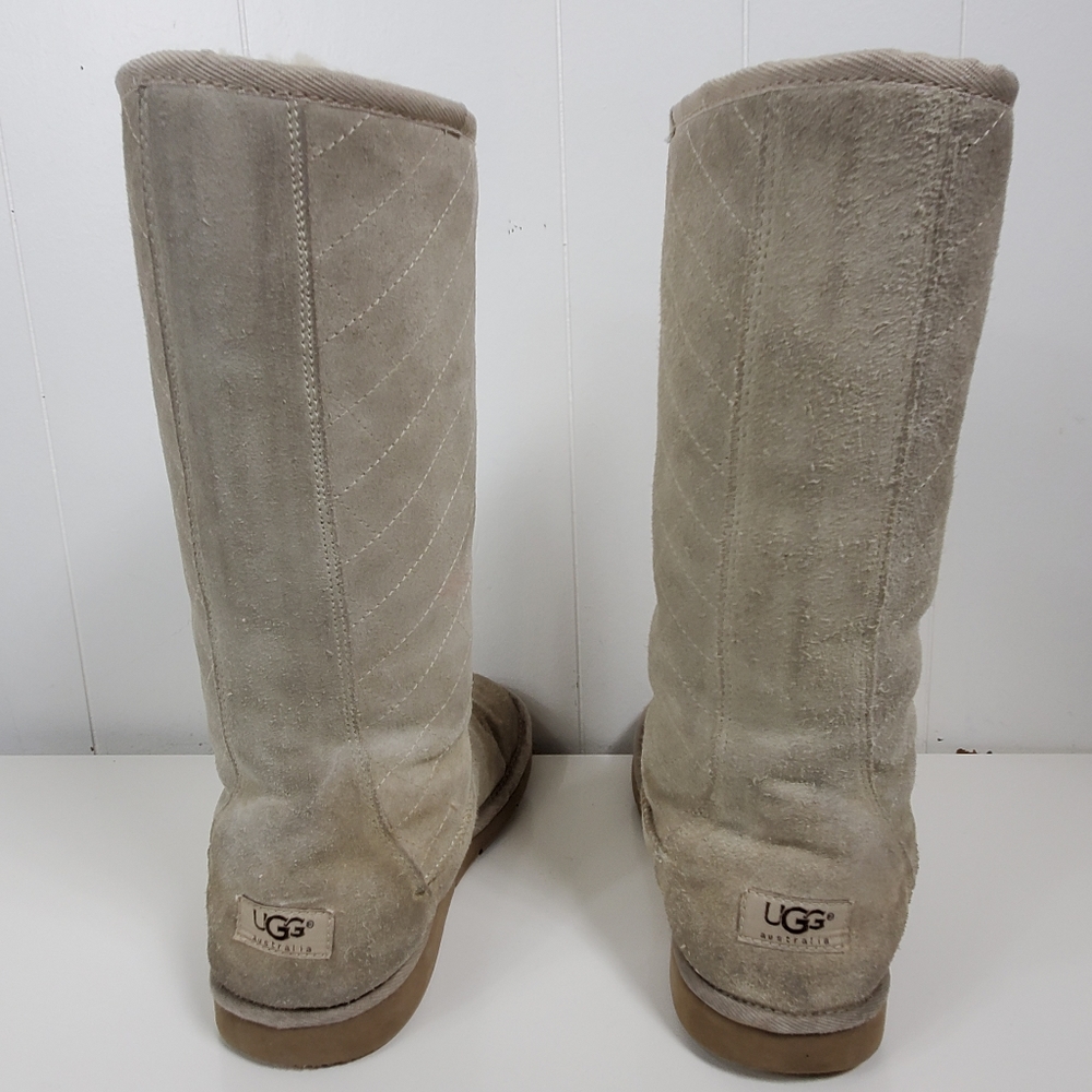 Ugg Classic tall boot 2 - Picture 6 of 12